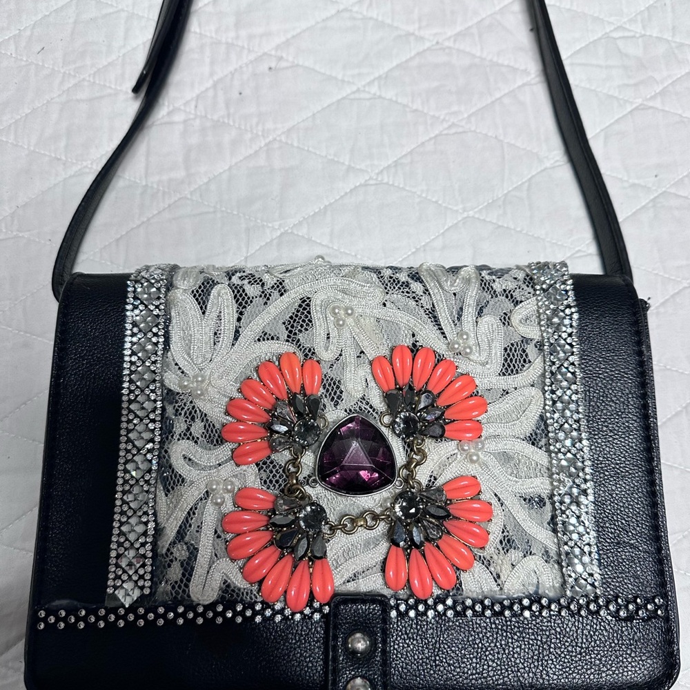 RUBYRUDI Handcrafted Lace Crossbody Bag with Vintage Floral Accent Art To Wear - Picture 8 of 15